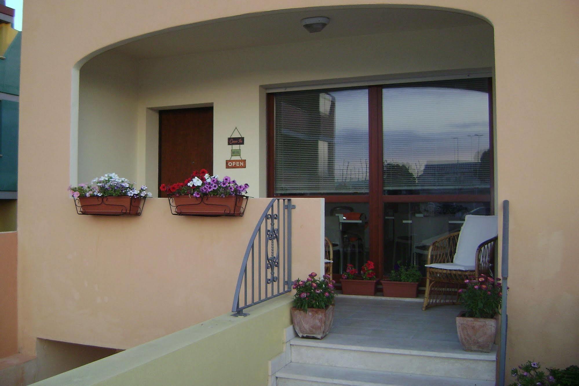 Sun&Sardinia Hotel Monserrato Luaran gambar
